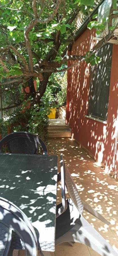Appartement Un Po Di Relax A Pochi Passi Dal Mare! à Àrbatax Extérieur photo